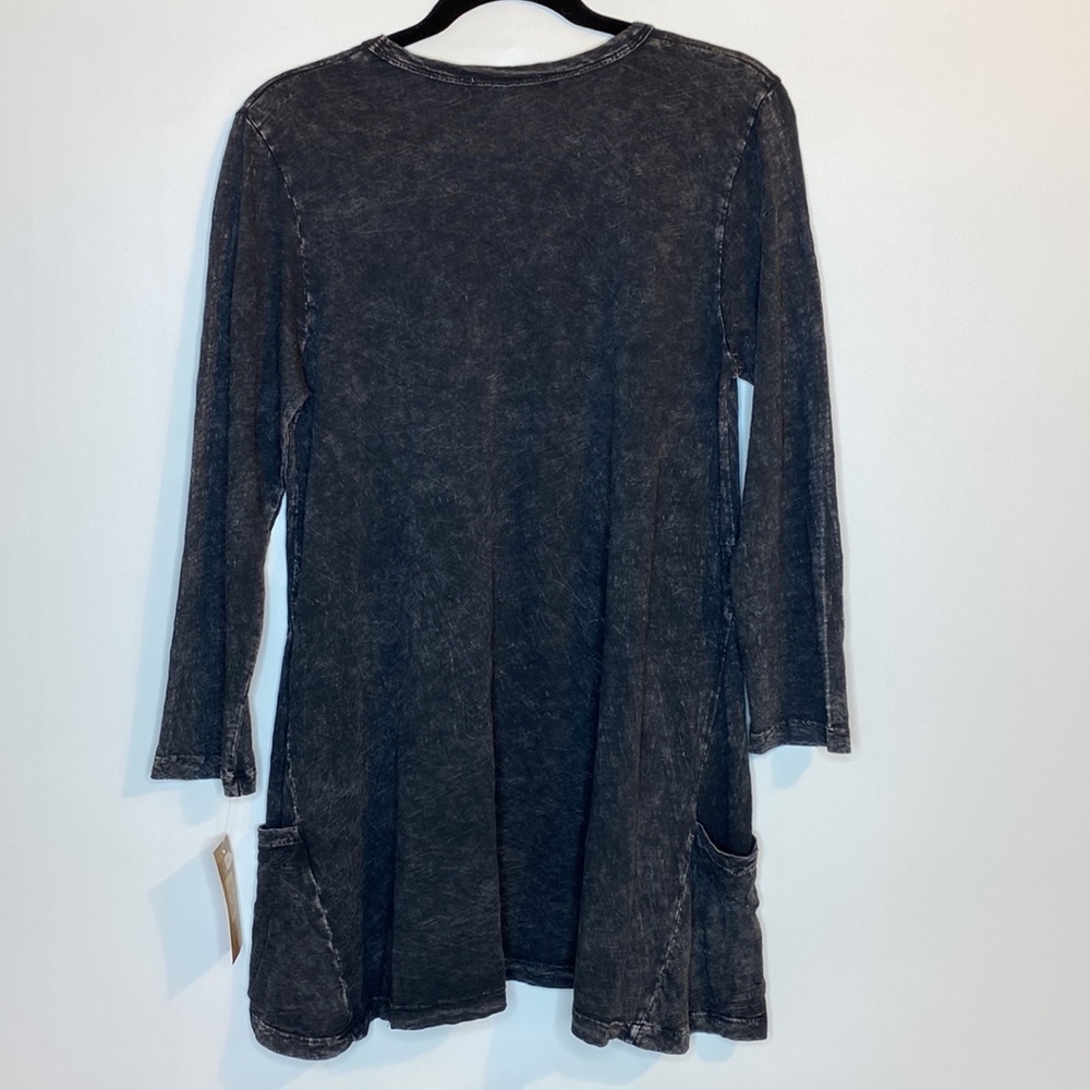 Jess & Jane Java Distressed Tunic Top Long Sleeve… - image 7